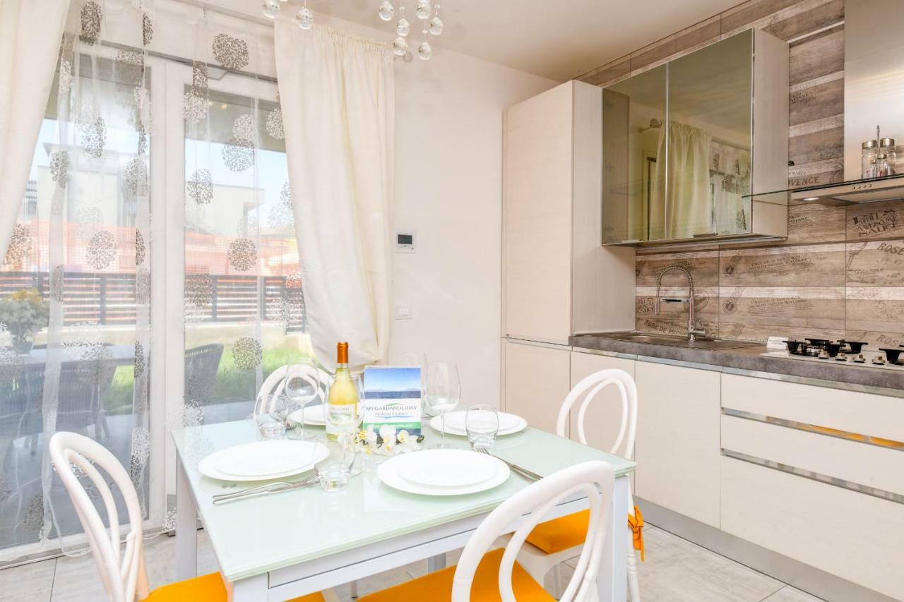 Una Terrazza Sul Lago A03 Appartement Peschiera del Garda
