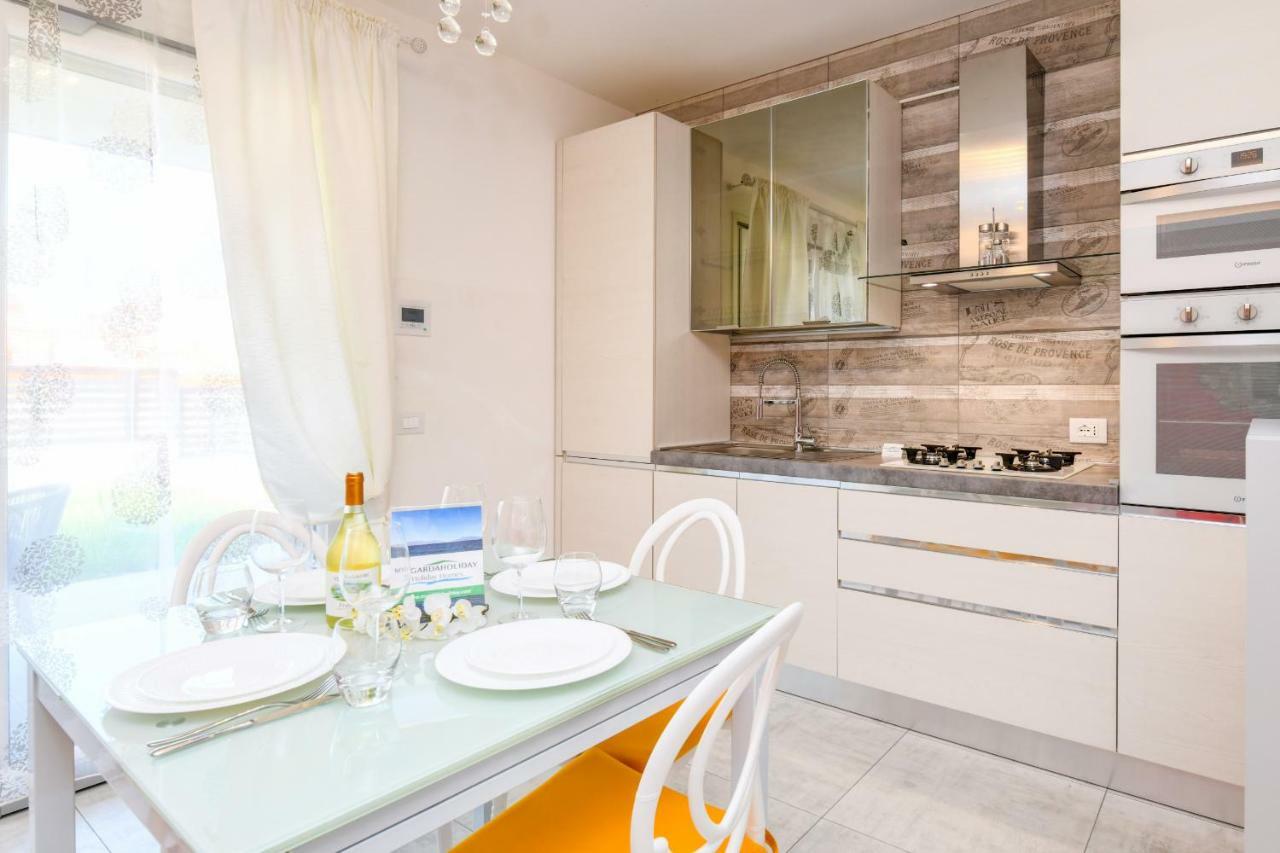 Una Terrazza Sul Lago A03 Appartement Peschiera del Garda